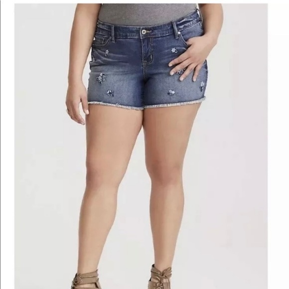 Torrid Pants - Torrid Embroidered floral Frayed Jean Shorts 20